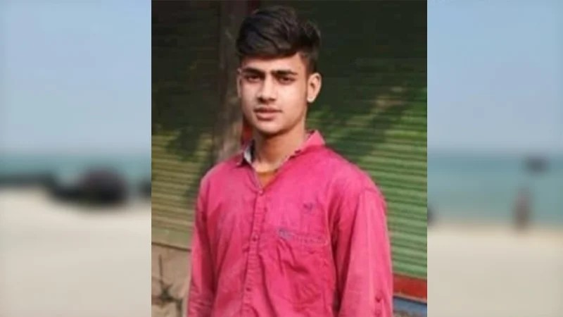 খাতা দেখতে না দেওয়ায় সহপাঠীদের মারধরে আহত পরীক্ষার্থীর মৃত্যু